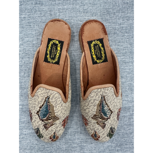 The Larkspur Collection Needlepoint Slides with Sea Shell Design